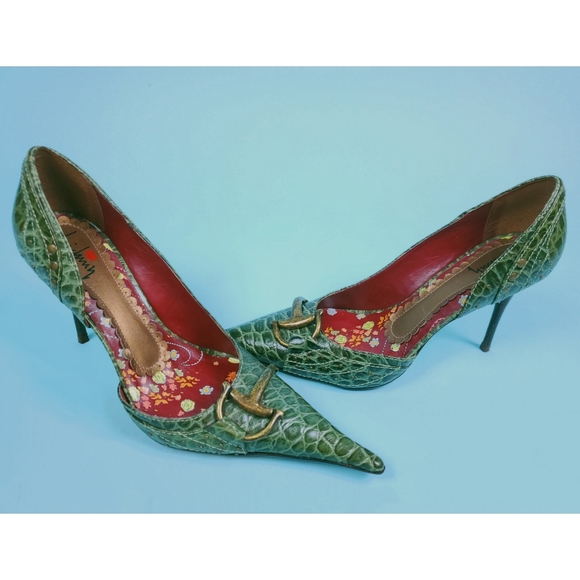 SOLD Luichiny croc heels - Picture 3 of 13